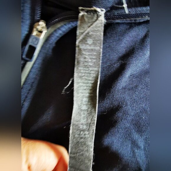 Lululemon Sport Long sleeve Half Zip Size Small Dark Blue - Picture 9 of 11